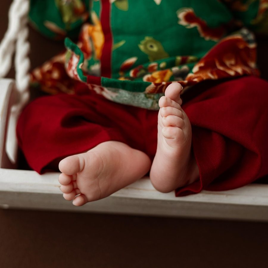 newborn-photography-9289496_1280 newborn-photography-9289496_1280